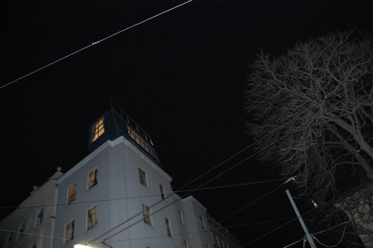 Apollo Hotel Wina Bagian luar foto